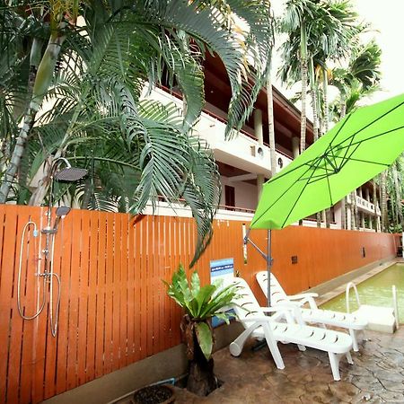 Baywatch Boutique Hotel Ao Nang Крабі Екстер'єр фото