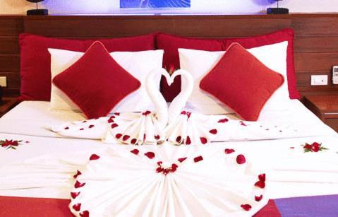 Baywatch Boutique Hotel Ao Nang Крабі Номер фото