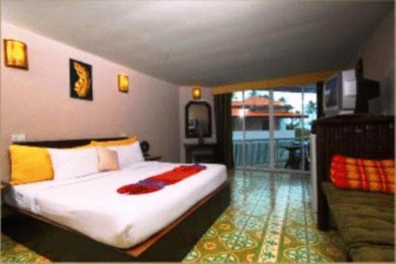 Baywatch Boutique Hotel Ao Nang Крабі Номер фото